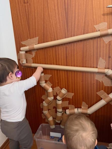 Du betrachtest gerade Wir bauen eine Murmelbahn